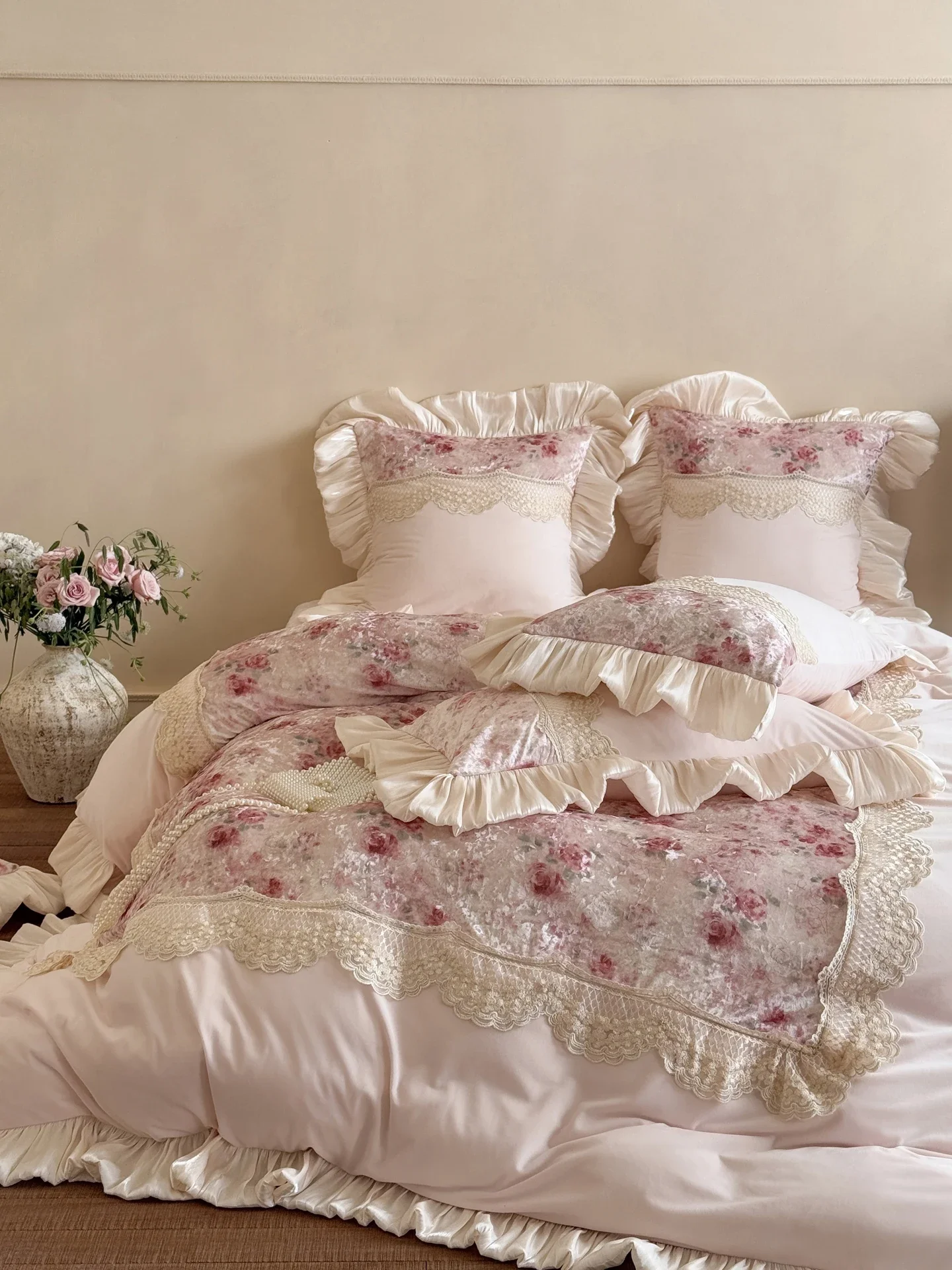 Pink baby fleece four-piece princess style thickened milk fleece lace quilt cover bed cover bedding