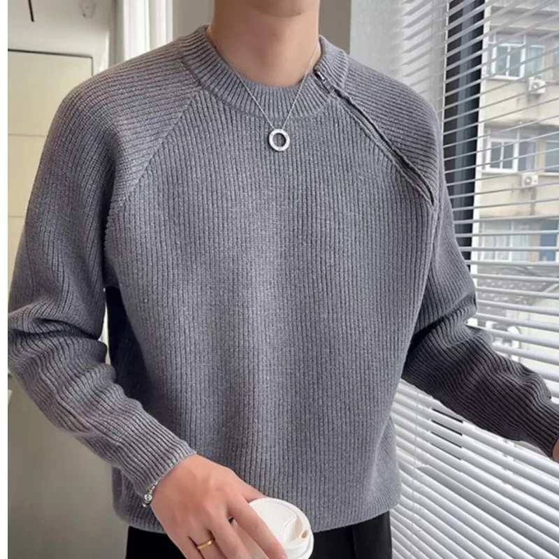 2025 جديد الخريف والشتاء بلوزة كاجوال سترة عصرية على الطراز الكوري فضفاضة ومتعددة الاستخدامات بلون ملابس رياضية للرجال