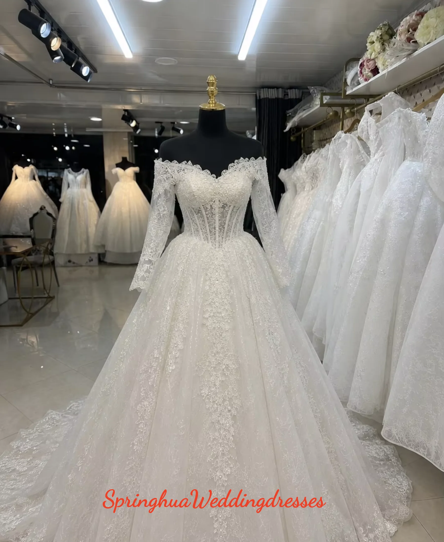 Customzied Luxury Lace Long Sleeve Off Shoulder A Line Wedding Dress Elegant Princess Bridal Gown Vestidos De Novia