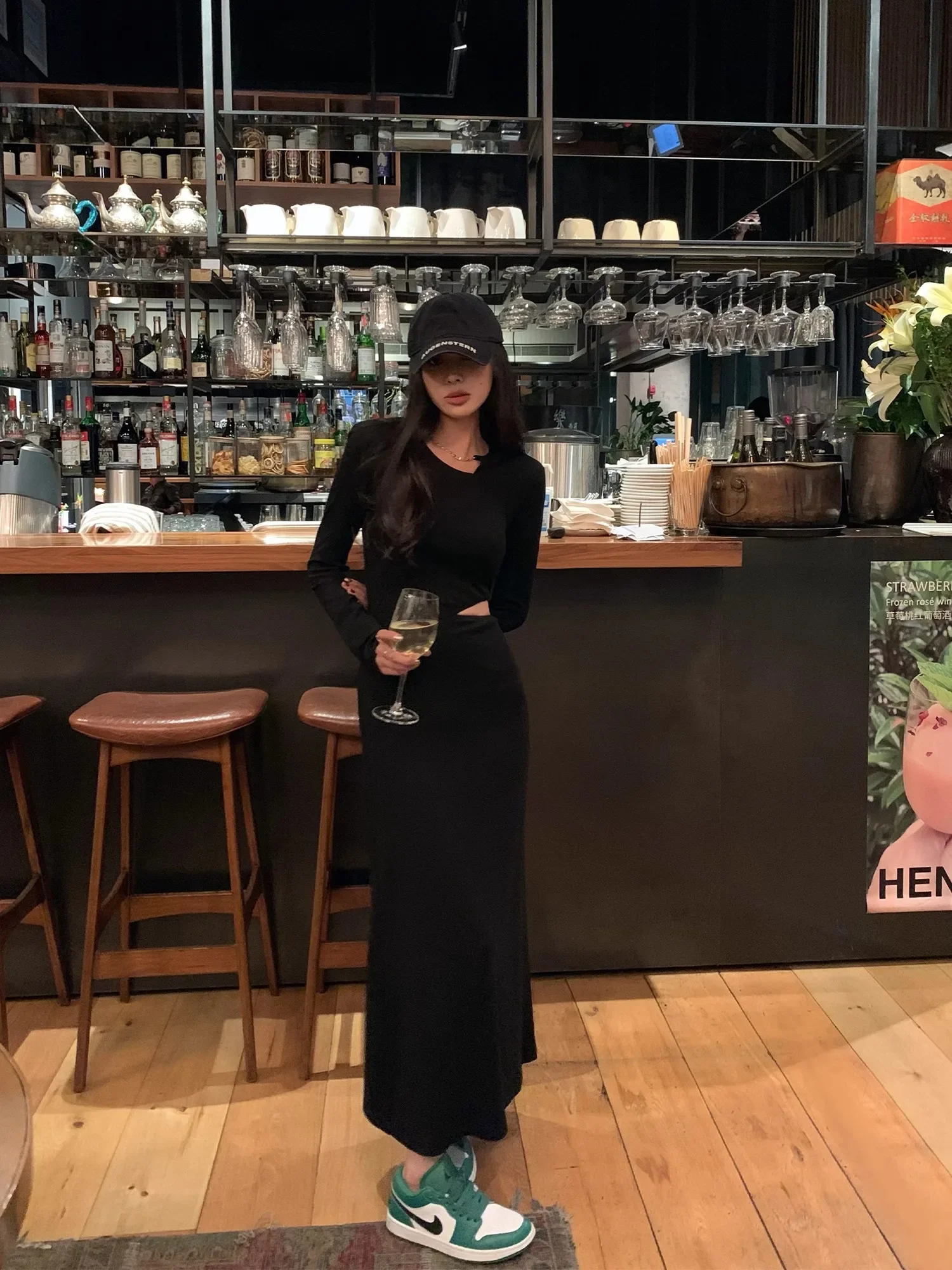 Robes à manches longues femmes robe tricotée femme printemps Cupro ivoire col carré smockage à plusieurs niveaux taille basse minimaliste doux épicé