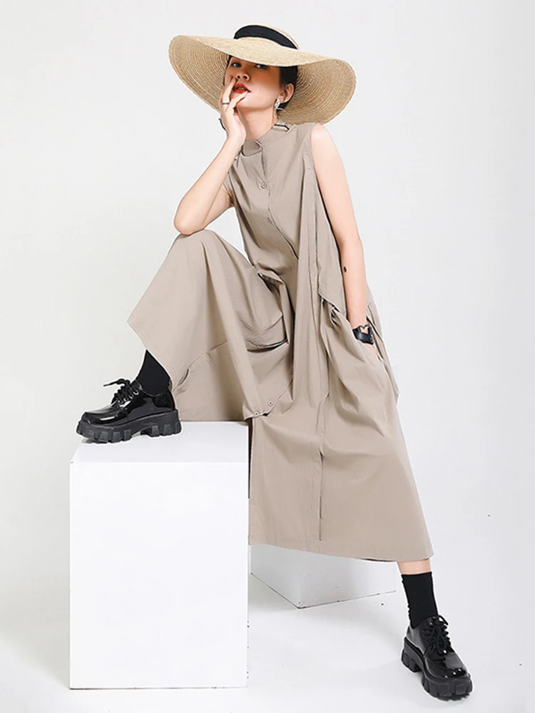 [EAM] Women Khaki Split Pleated Long  Dress New Stand Collar Sleeveless Loose Fit Fashion Tide Spring Summer 2024 1Y353