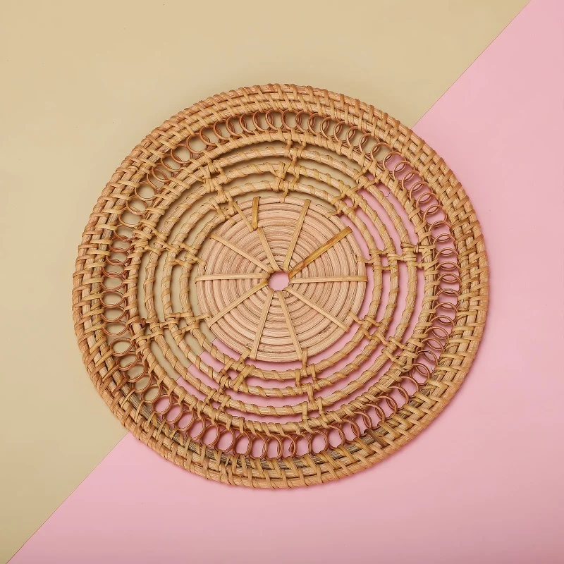 30x30 Cm Wicker Round Woven Flower Design Entrance Grass Wall Decoration Handmade Dry Grass Wall Hanging
