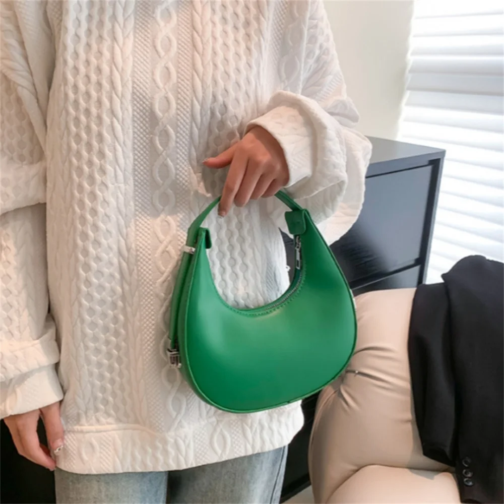 Large Capacity Underarm Bag for Women Fashion Shoulder Bag Simple Commuter Handbag