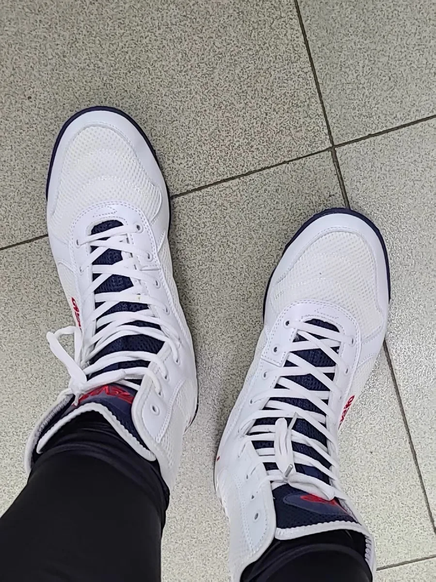 

2025 New Bestseller Lightweight Training High-Quality Wrestling Shoes Non-Slip Boxing Shoes Power Shoes