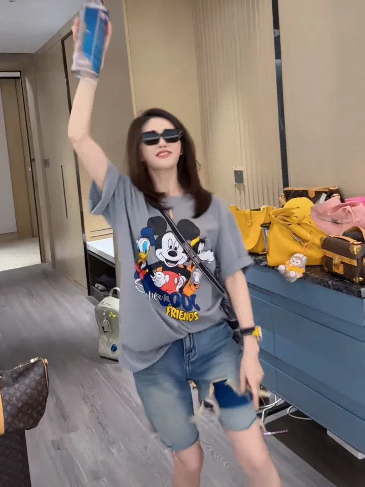 

Women's 2026 Summer European American Style T-shirt - 100% Cotton Crew Neck Mickey Graphic Print Loose Mid-length Casual Tops
