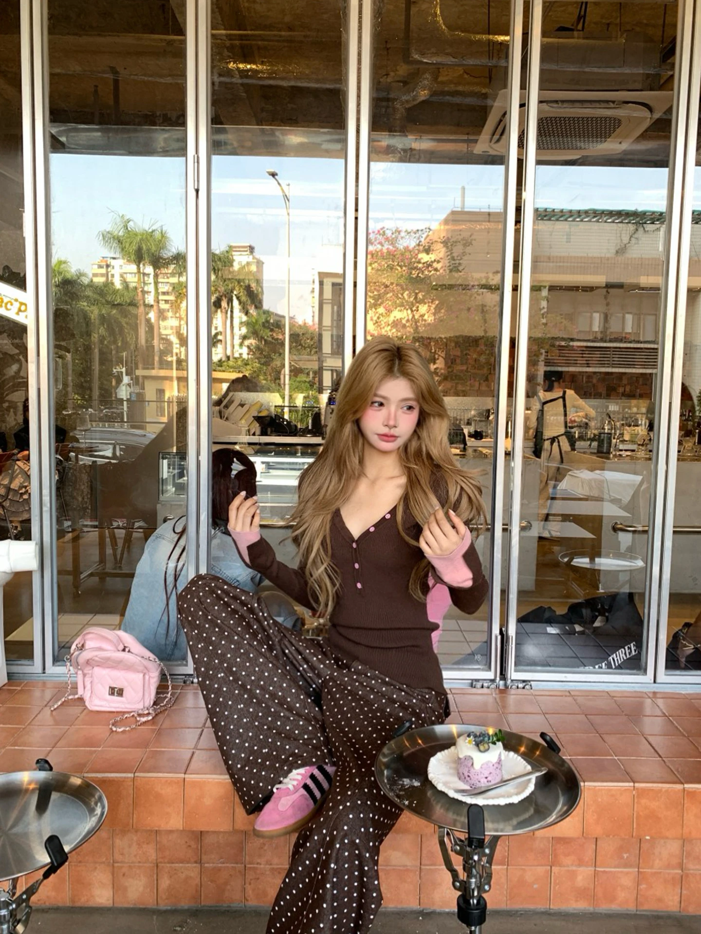 

Женский вязаный свитер с V-образным вырезом, облегающий, кофейного цвета, для ношения под одеждой, прямой крой, с длинными рукавами, осенне-зимняя мода