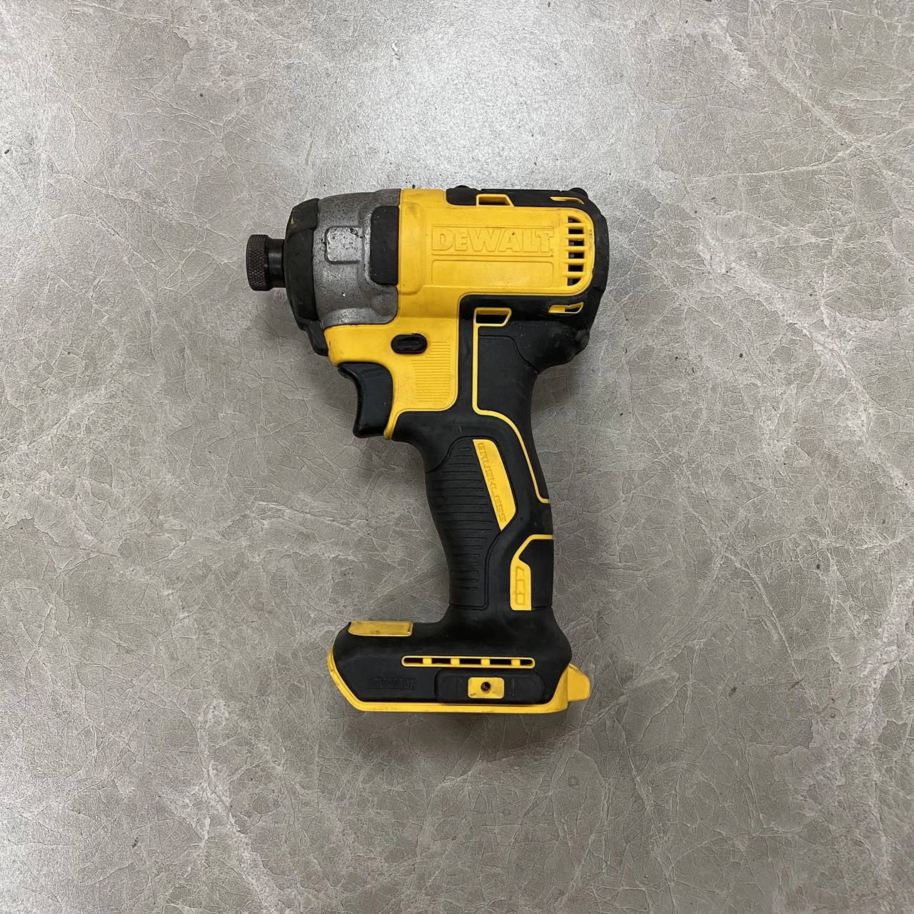 DEWALT DCF886 Handheld Electric Drill Lithium Charging Brushless Maglev Electric Screwdriver - Body Only, Second Hand