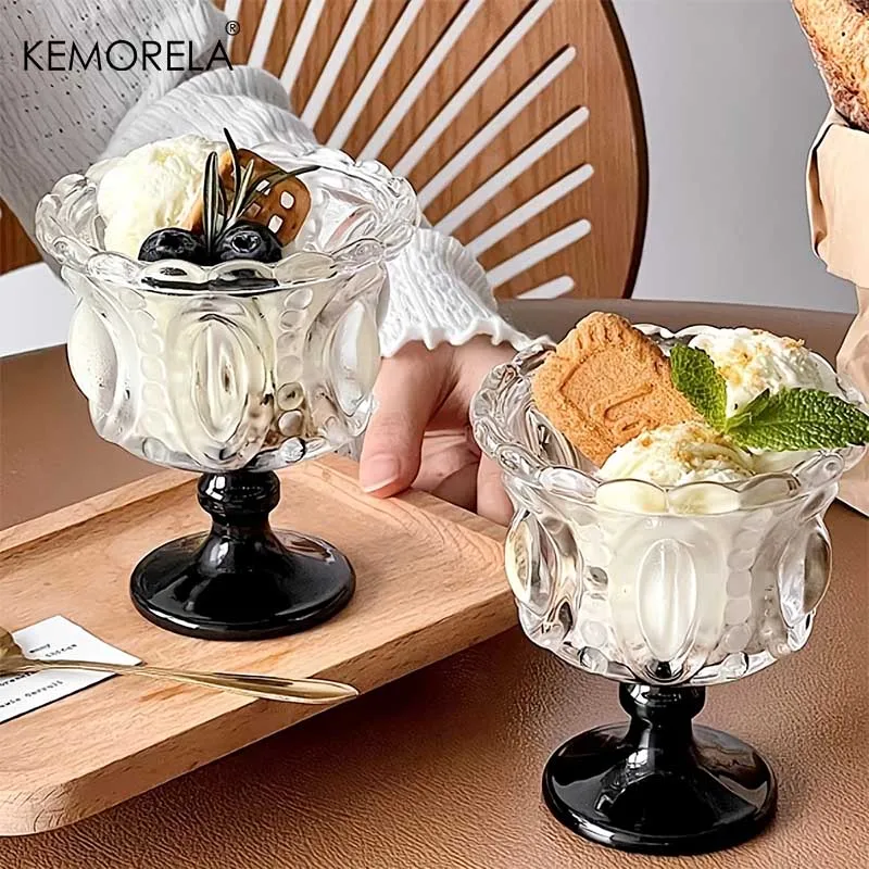 KEMORELA 1/2PCS 레트로 엠보싱 유리컵 위스키 머그 블랙 크리스탈 홈 크리에이티브 커피 아이스크림 요거트 디저트 고블렛