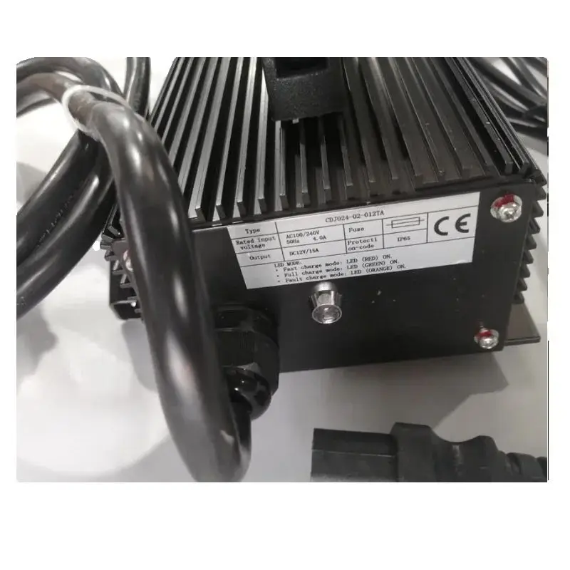 

Hydraulic car semi-electric charger 12V/15A maintenance-free