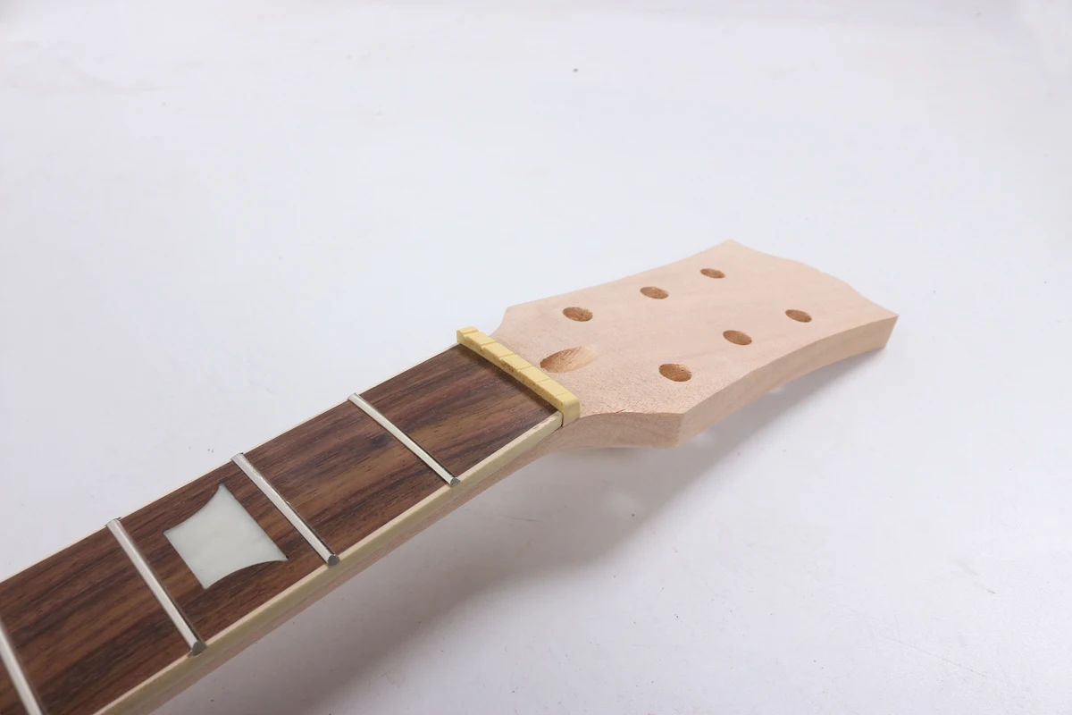 

Diy 22Fret 24.75in 628mm Electric Guitar Neck Mahogany+Rosewood Fingerboard Hand-made Unfinished