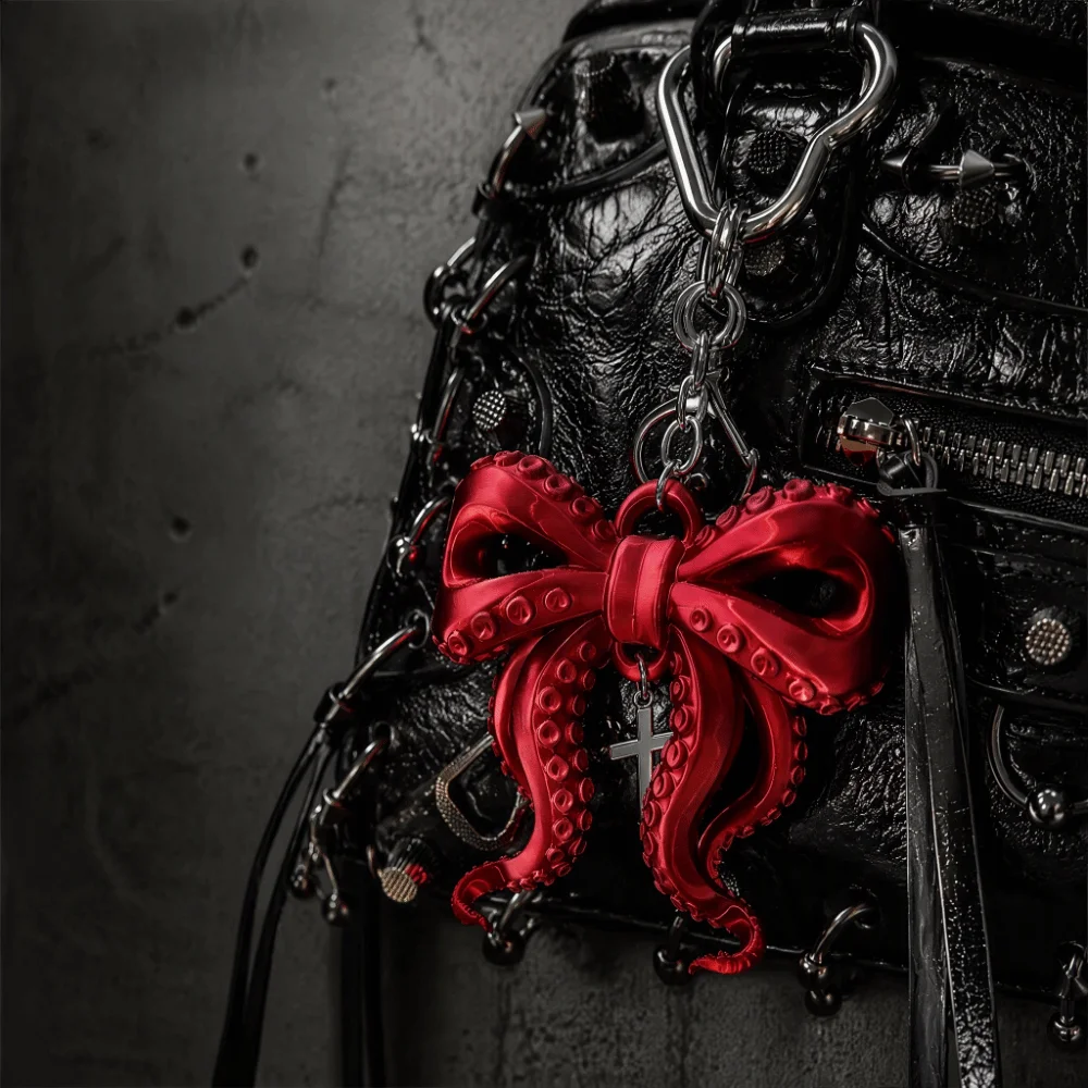 3D Printed Octopus Tentacle Bow Keychain Fashion Creative Octopus Bow Pendant Cross Unique Cthulhu Style Keyring Backpack Decor