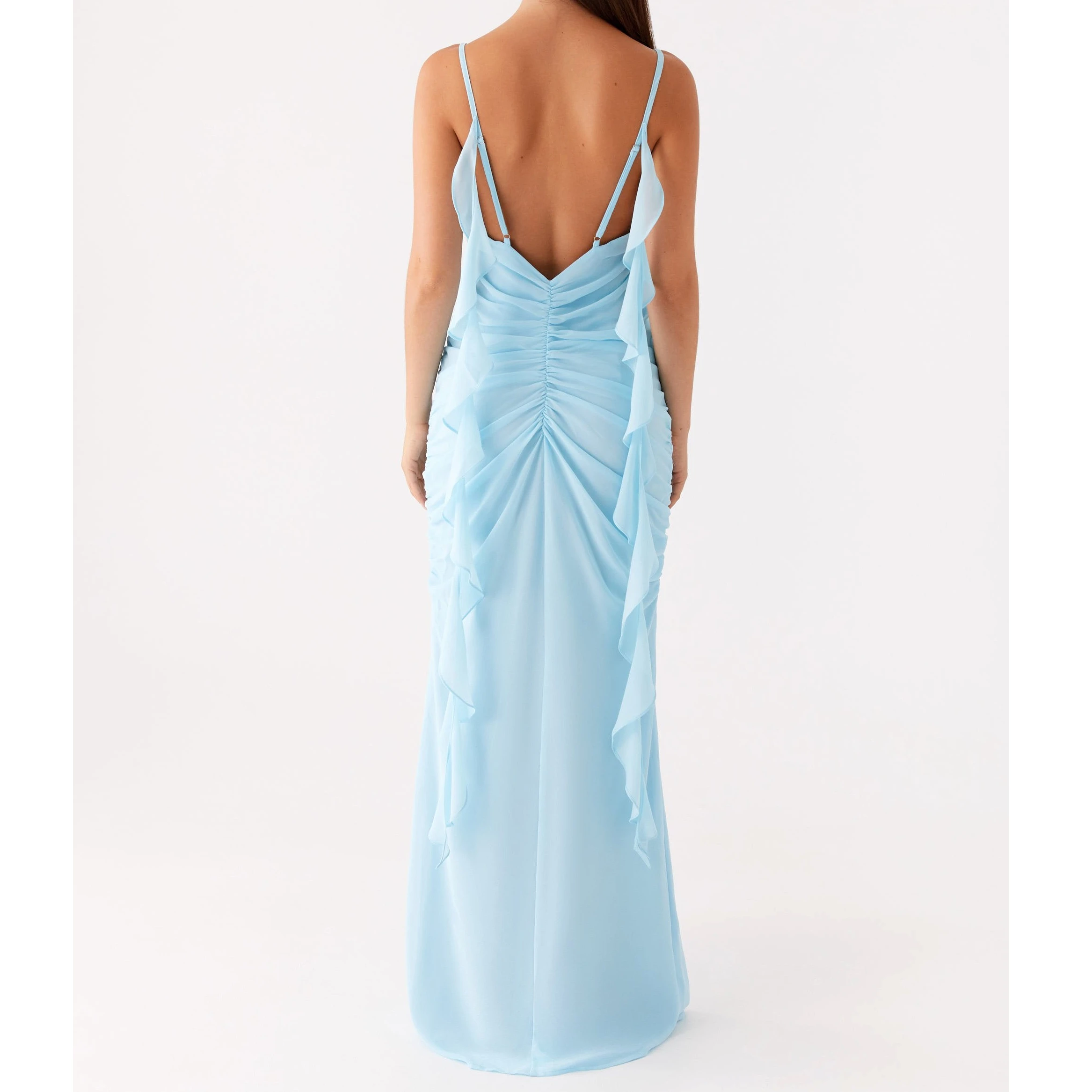 Abito lungo da donna elegante con scollo all'americana in tinta unita, applicazioni di fiori 3D, pieghe, cinturino per spaghetti, abito lungo senza schienale per la spiaggia