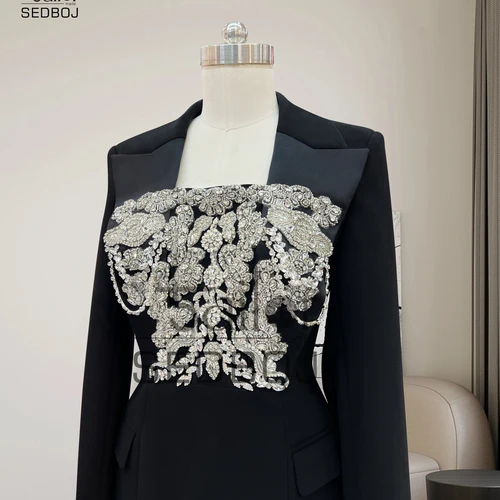 לבוש מסיבה וחופשה