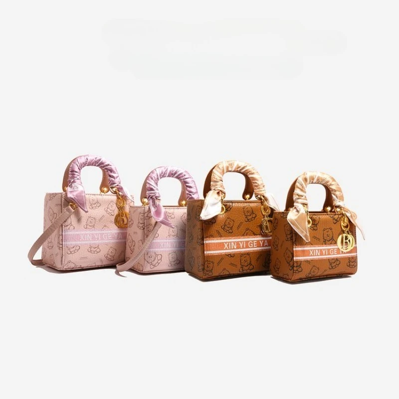 

Versatile Dainty Shoulder Bag Underarm Crossbody Luxury Dinner Party 2025 New Model Exquisite Chic Sleek Elegant Practical