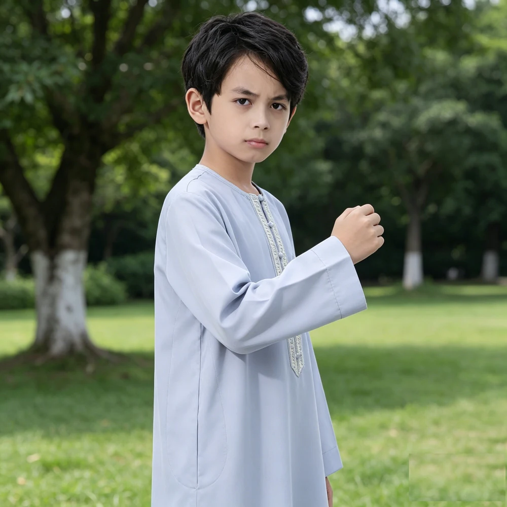 

Muslim Kids Boys Jubba Thobe Solid Button Abaya Arabic Islamic Middle Eastern Teen Long Sleeve Robe Ramadan Daffah Clothing