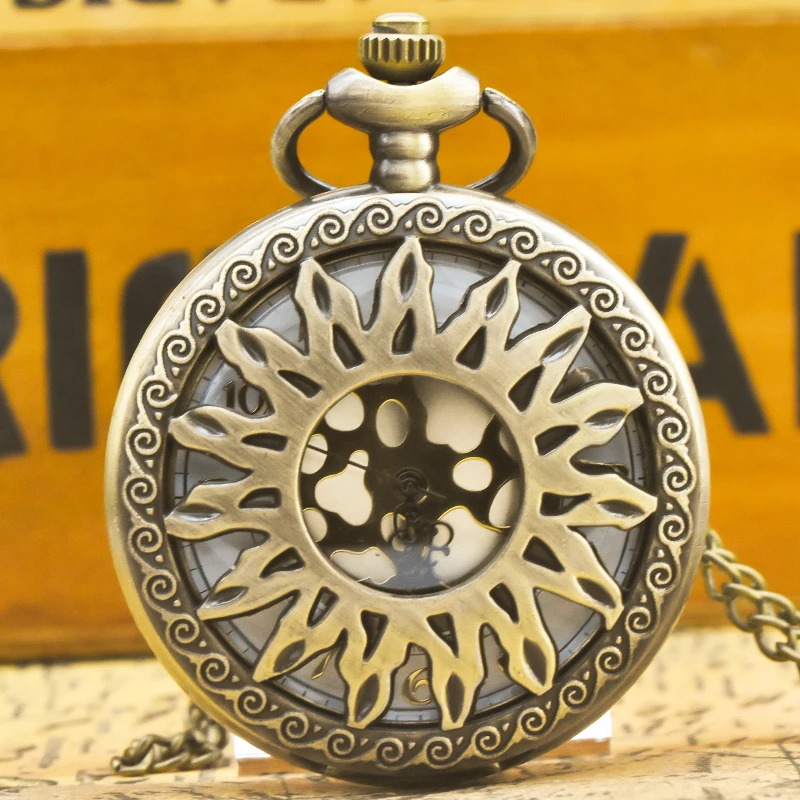 Vintage Bronze Steampunk Cutout Engraving Quartz Pocket Watch Necklace Pendant Clock Chain Men Women Chain Gift