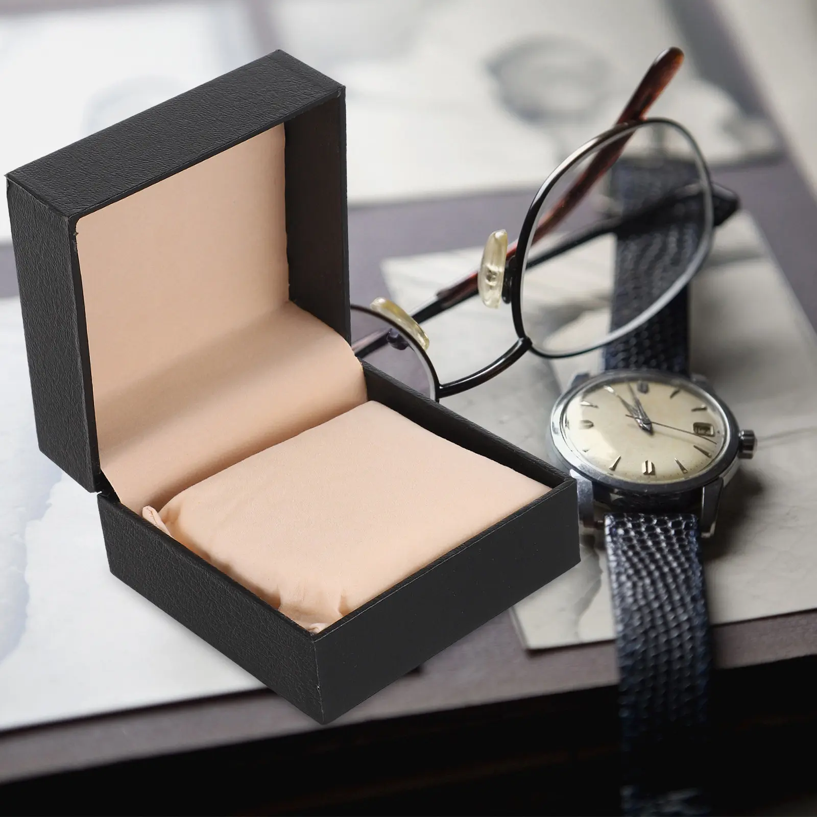 Elegant Single Watch Display Box with Premium Felt Interior – Luxury Storage Case for Home, Travel & Jewelry Organization