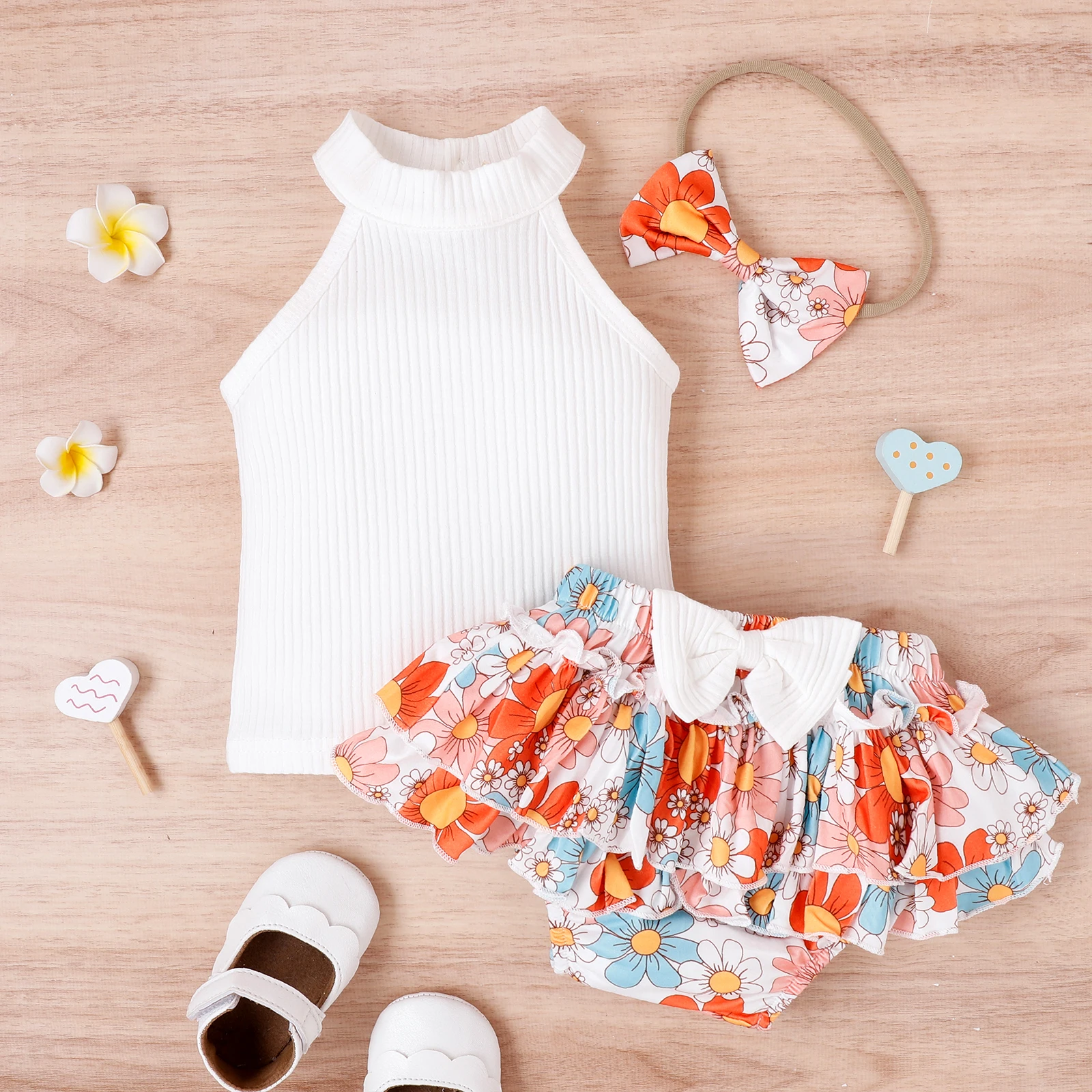 3PCS Summer 0-2 Year Old Girls Comfortable And Refreshing White Pit Strip Halter Top + Floral Skirt Shorts + Headdress