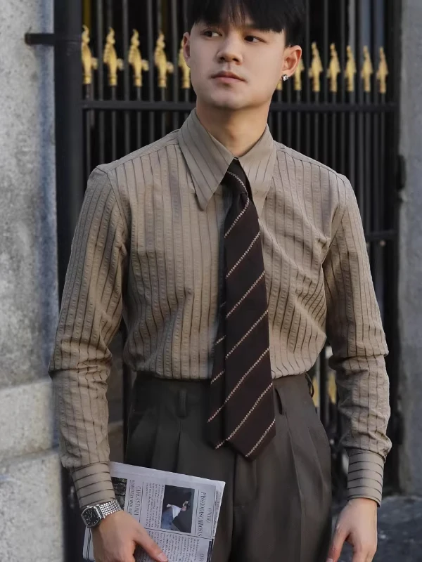 

Retro Pointed Collar Anti-Wrinkle Slim Fit Bubble irt Casual Striped Men's irt Vintage Sle Long Sve Button Closure