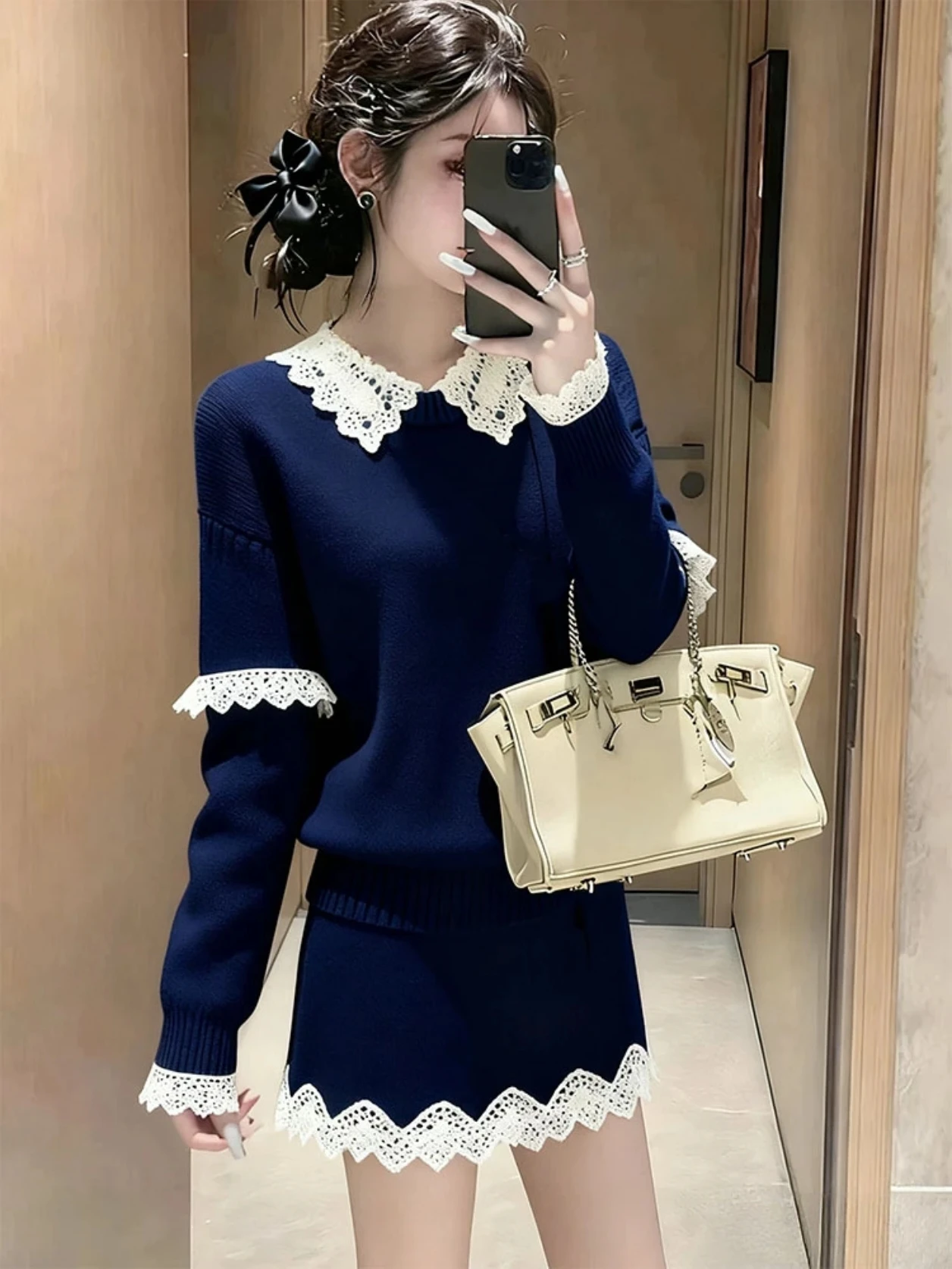 เสื้อไหมพรมผู้หญิงสไตล์เกาหลี แต่งขอบลูกไม้เนื้อนุ่ม ดีไซน์หวาน สไตล์ลำลอง ทรงเอไลน์ รุ่นใหม่ล่าสุดสำหรับฤดูใบไม้ร่วงและฤดูหนาว