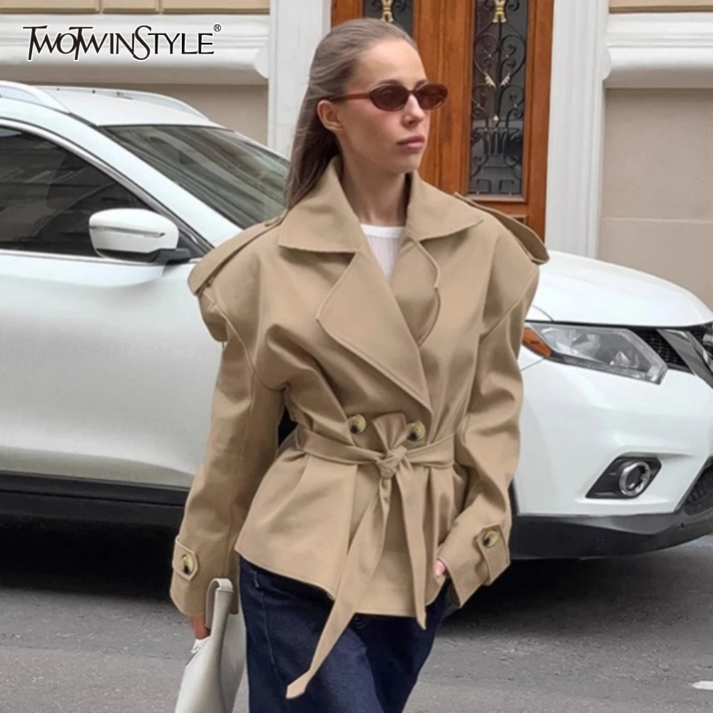 

TWOTWINSTYLE повседневное пальто цвета хаки на шнуровке для женщин с лацканами и длинными рукавами в стиле пэчворк на пуговицах базовый короткий плащ женская одежда