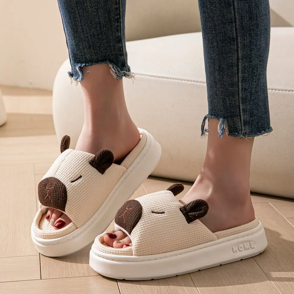 

Тапочки-слайды домашние с мультяшной капибарой, нескользящие, из льна, с толстой подошвой, милые, в виде животного