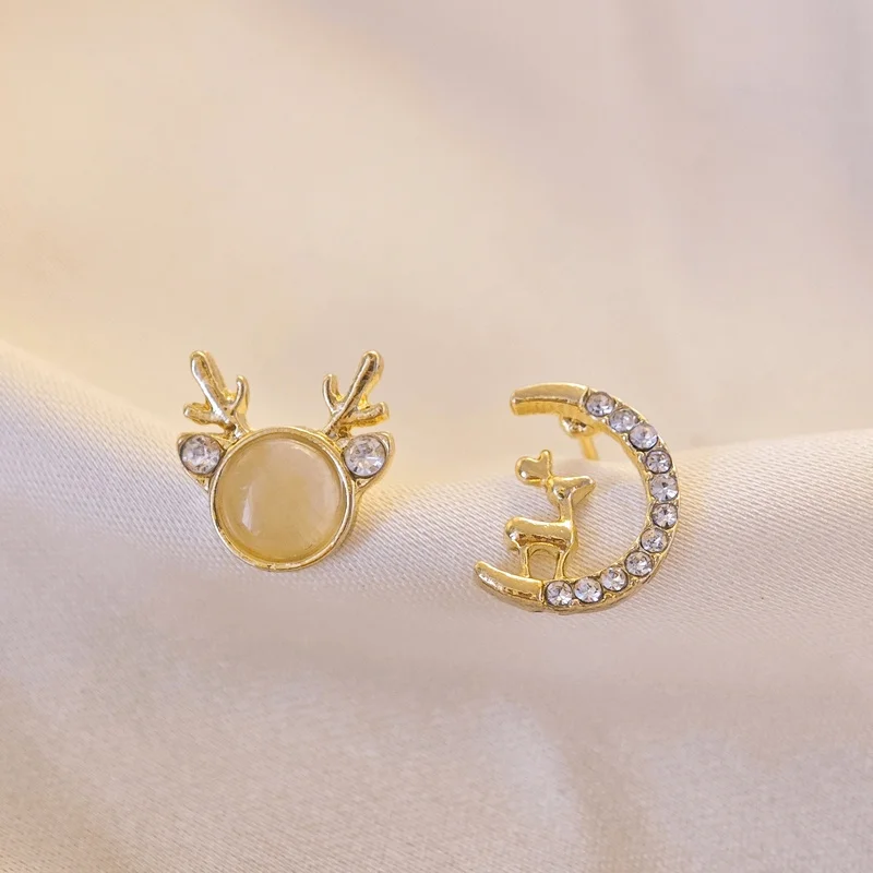 Cute Asymmetric Moon Stud Earrings Cat Eyes Stone Elk Deer Earrings for Women 2025 New Trendy Jewelry Christmas Gifts