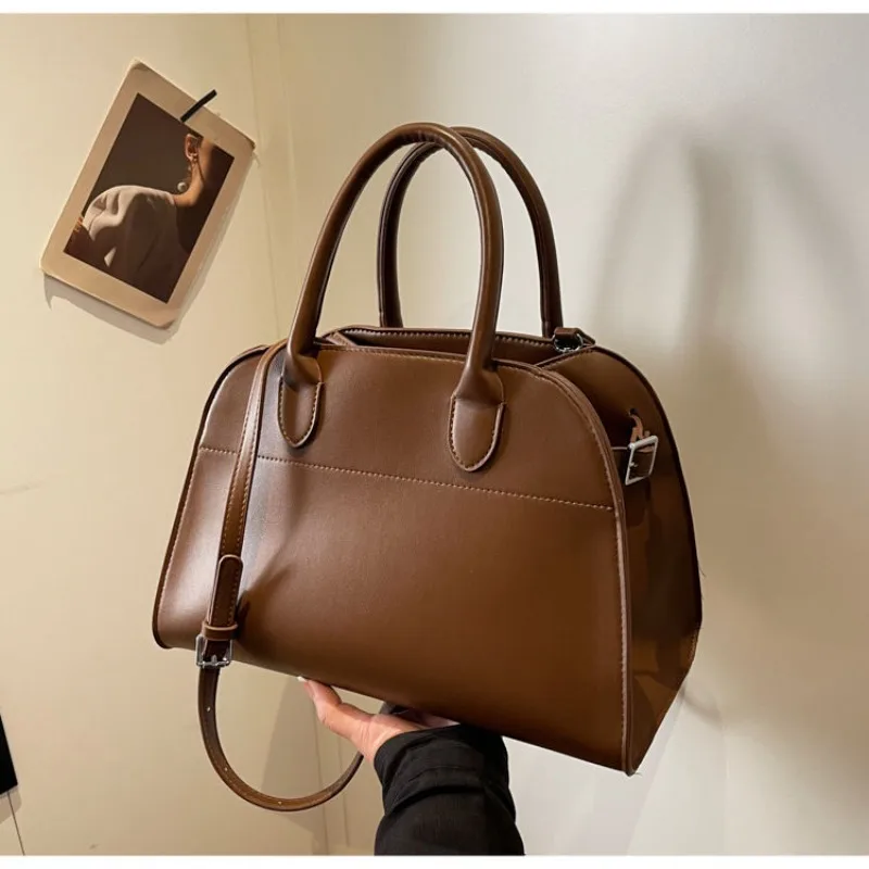 

Large Capacity PU Leather Solid Color Simple All-match Commuting Schoolgirl Fashion One Shoulder Straddle Bag