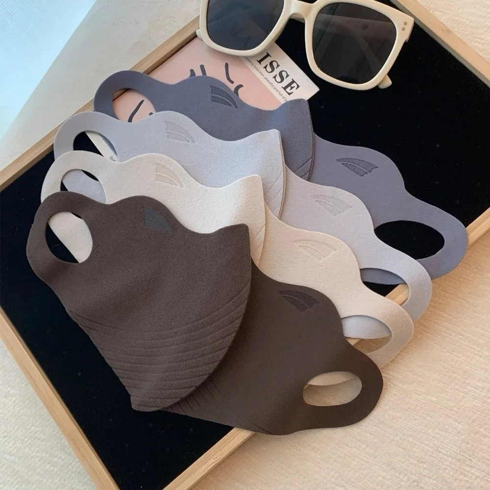 One-Piece Design Wa… - image