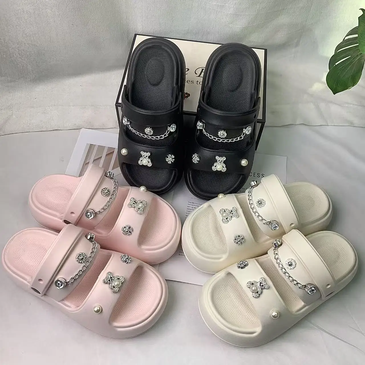 New Cross-Border Silver Bear-Themed Set with Double-Strap Thick-Soled Sandals for Summer, Suitable for Indoor and Outdoor Wear, Versatile Eva Beach Slippers for Women