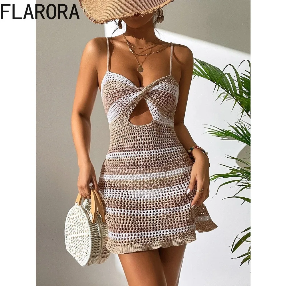 FLARORA Summer Beach Halter Mini abito lavorato a maglia Donna Scava fuori la banda Abiti senza schienale Festa di festa Abiti aderenti sexy Nuovo