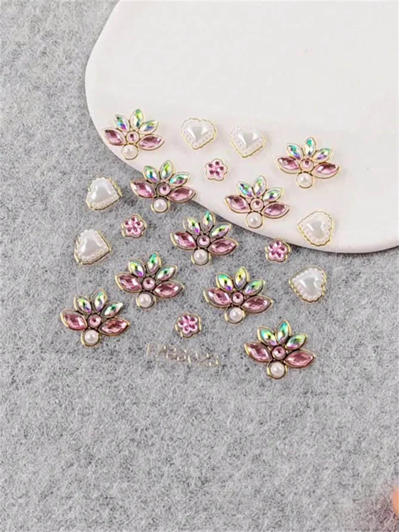 1 Sheet Blue 3D Sparkly Acrylic Face Rhinestone Stickers with Gold Decorations, Shiny Body Gems for Music Festivals, Cosplay & P