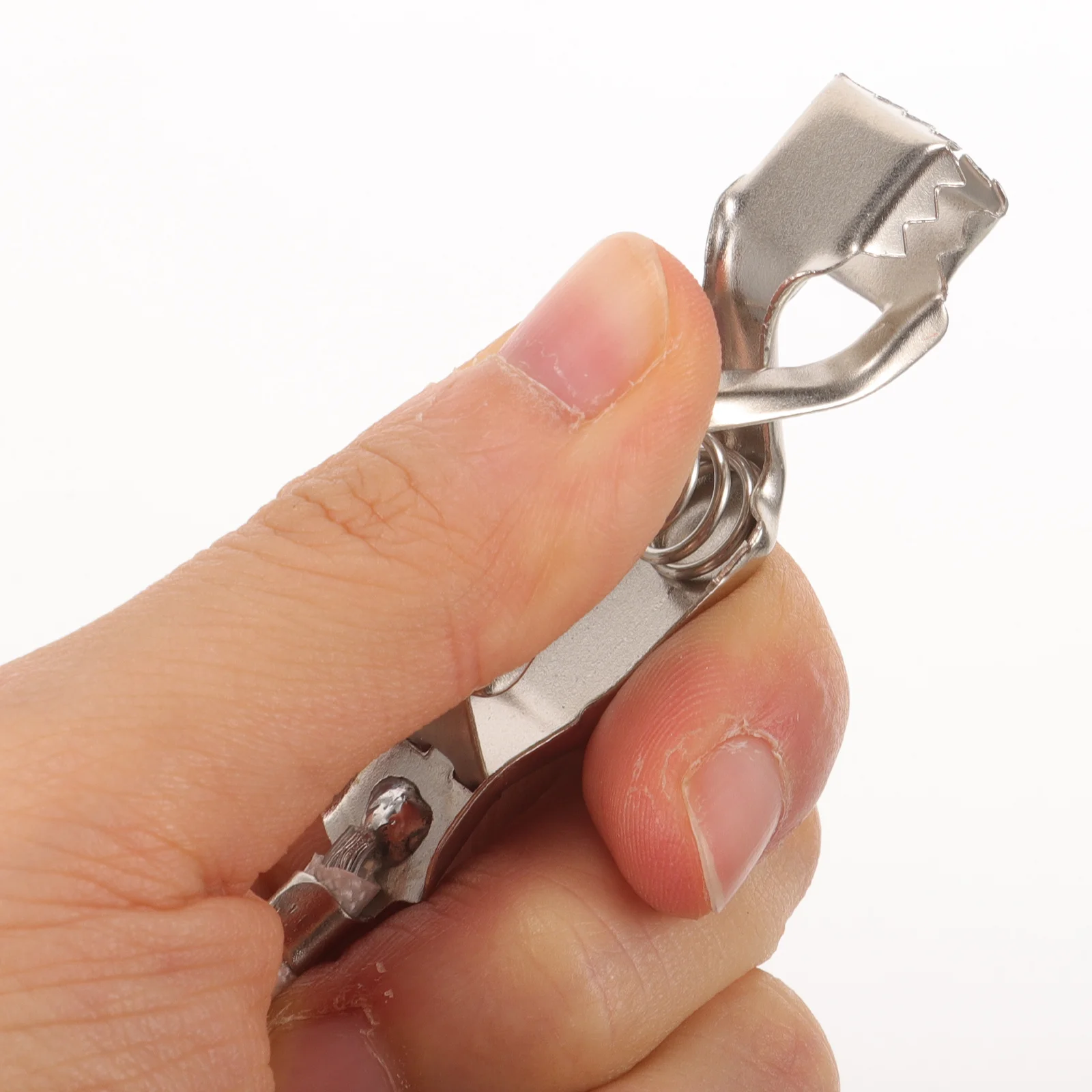 

Fencing Head Line Cable Clip Reliable Connection High Performance Anti-Wear Material Fencing Foil Supply Professional Cable Clip