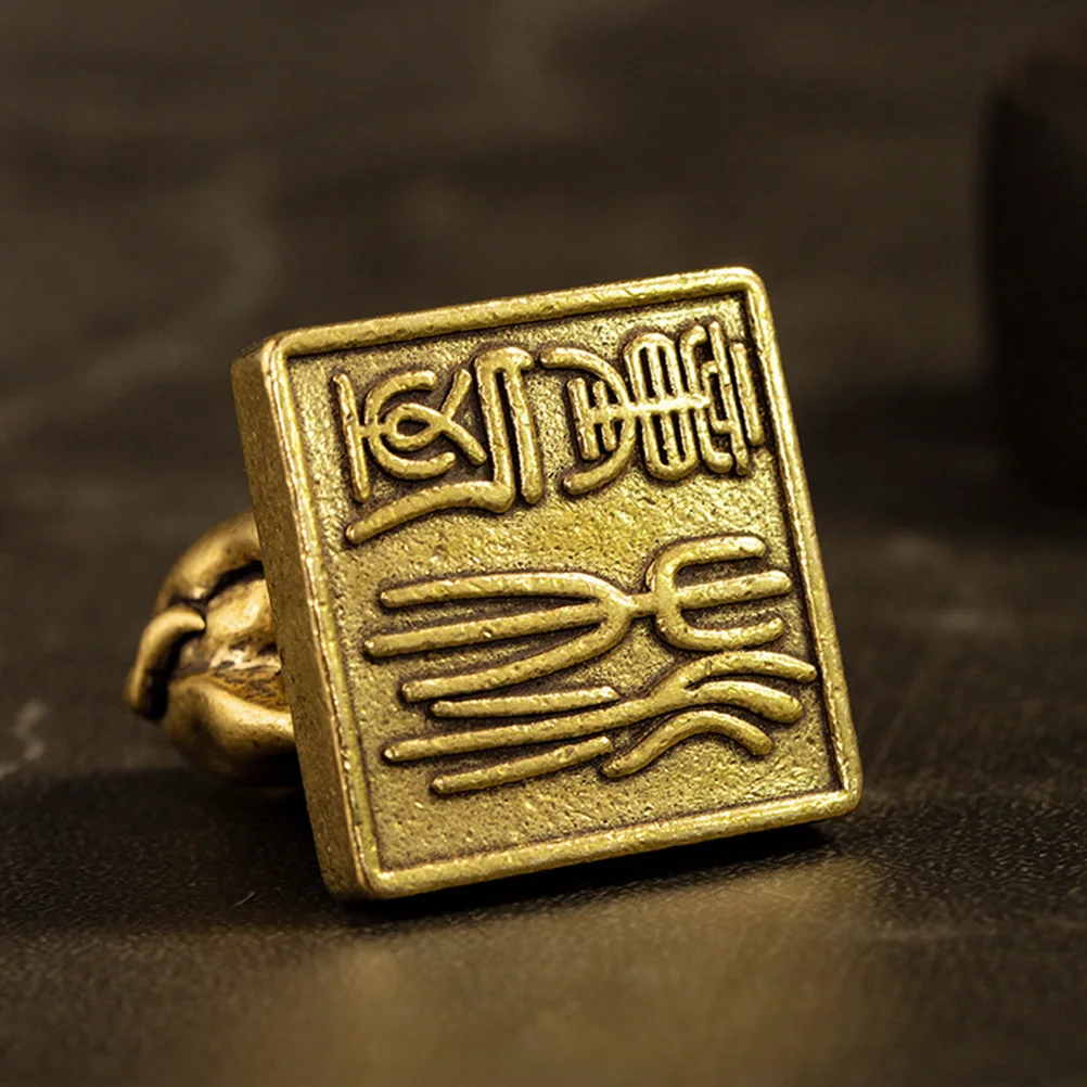 

Zodiac Pig Stamp Keychain Pendant Brass Decorative Crafts Spring Festival Gift Household Ornament Desktop Pig Stamp Decor