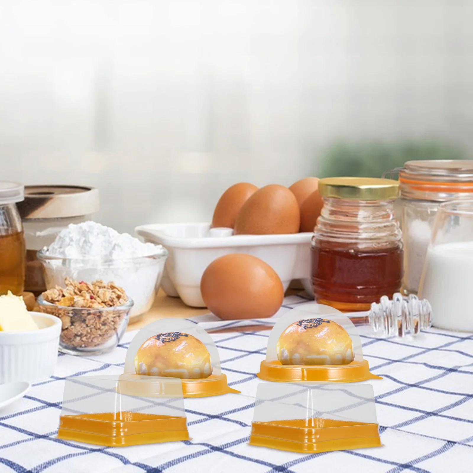 

100pcs Egg-Yolk Puff Box Premium Pet Transparent Food Storage Containers Waterproof For Moon Cake Cupcake Baking Packaging Boxes