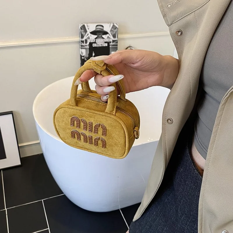 

Богемная женская сумка через плечо из бисера с художественными деталями ручной работы на кожаной основе