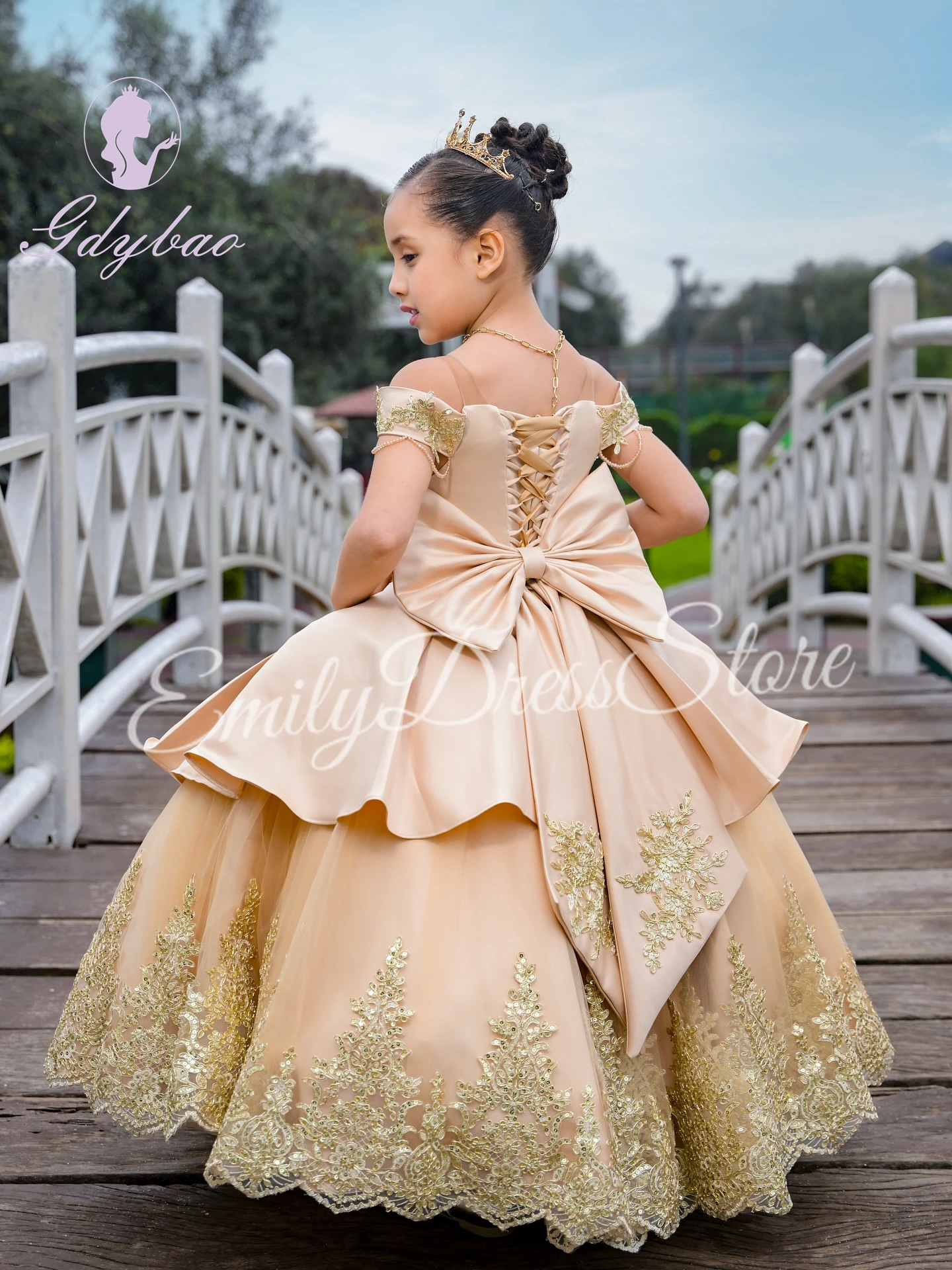 

Customized Pink Flower Girl Dress for Wedding Puffy Ruffles With Bow Elegant Princess Kids Birthday First Communion Gown