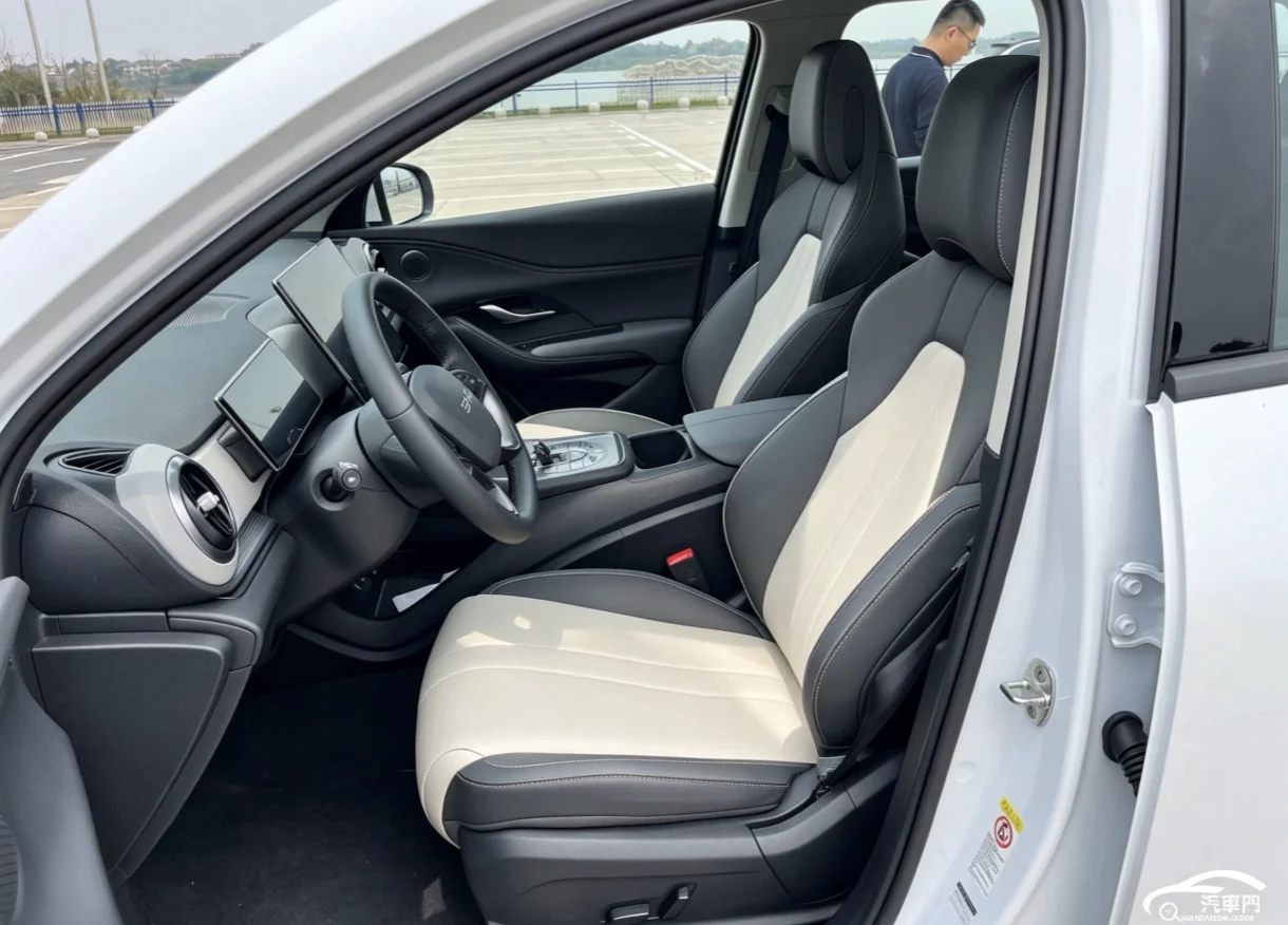 Für BYD Sealion 5 2025 Maßgefertigte Autositzbezüge Luxuriöses Nappaleder 100% Passgenau Innenraumzubehör 360 ° Vollständige Abdeckung – Detail 9