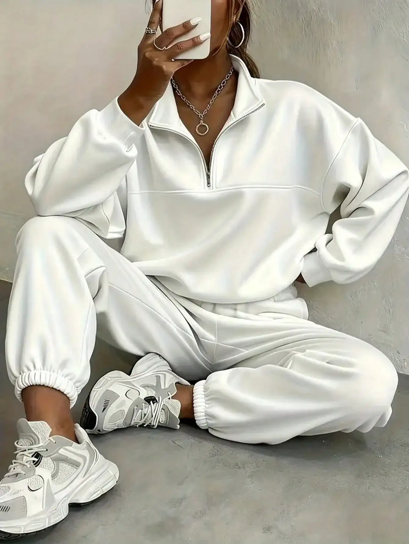 Women's White Fleece-Lined 2-Piece Tracksuit - Loose Fit Casual Sporty Set