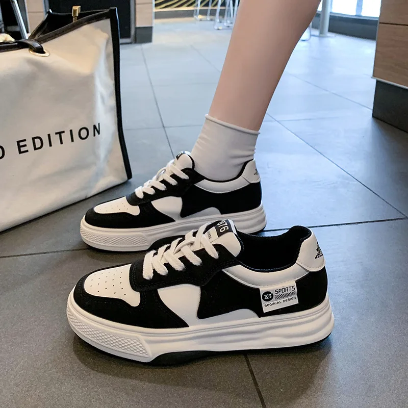 Designer Platform Running Sneakers Women Tennis shoes Woman Walking Chunky Sneakers white Casual Slip on Vulcanized Shoes