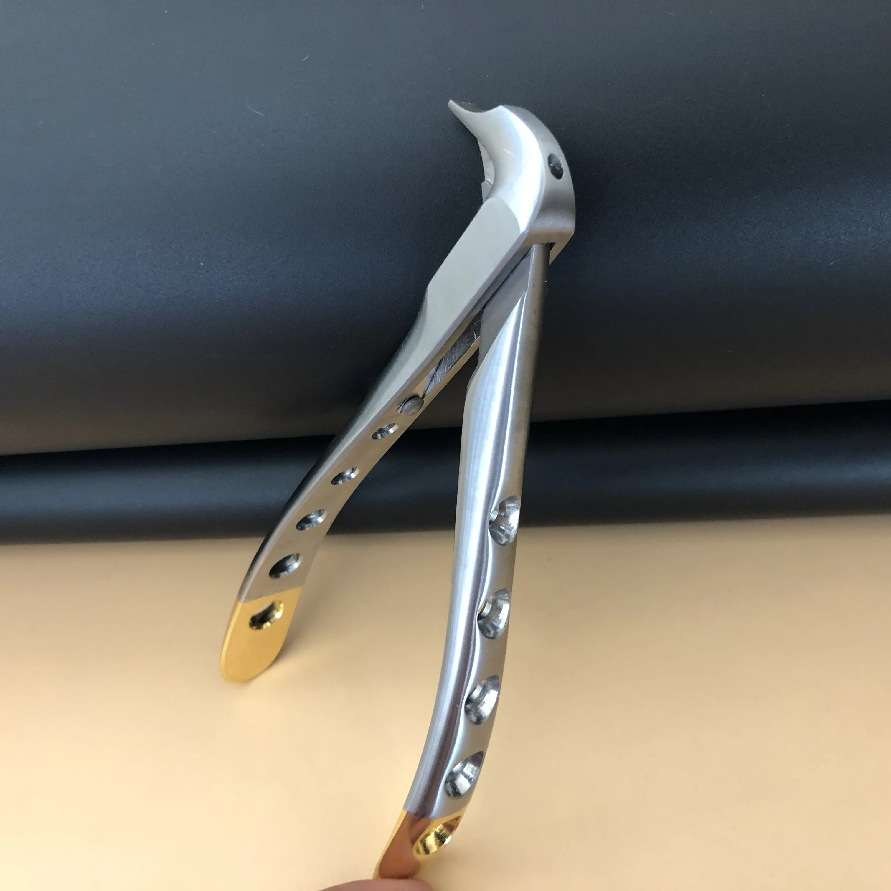 Dentistry Tooth Crown Remover Plier Crown Spreader Forceps Beak Stainless Steel Surgical Dentist Tools Orthodontic Instrument