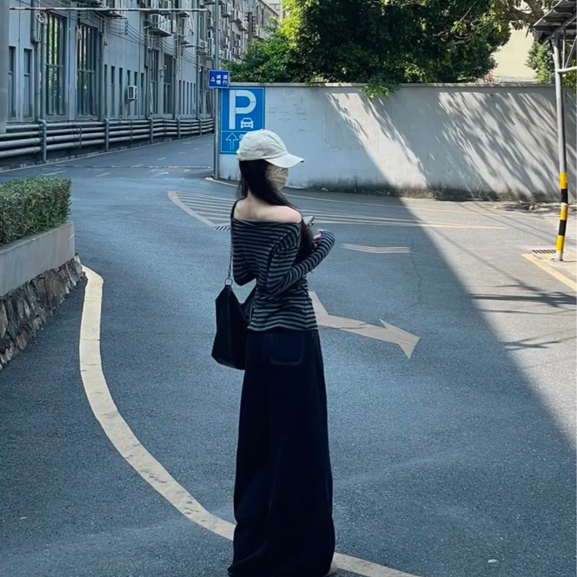 تي شيرت بأكمام طويلة جودة المرأة الخريف فانوس كم مضلع حافة واسعة شريط الحد الأدنى Citywalk الشباب طالب رقيقة #1