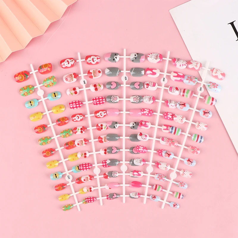 Kids Cartoon Pattern Design Wearing Fake Nails Strips Nail Tips Special Manicure Popular Children False Nails Press