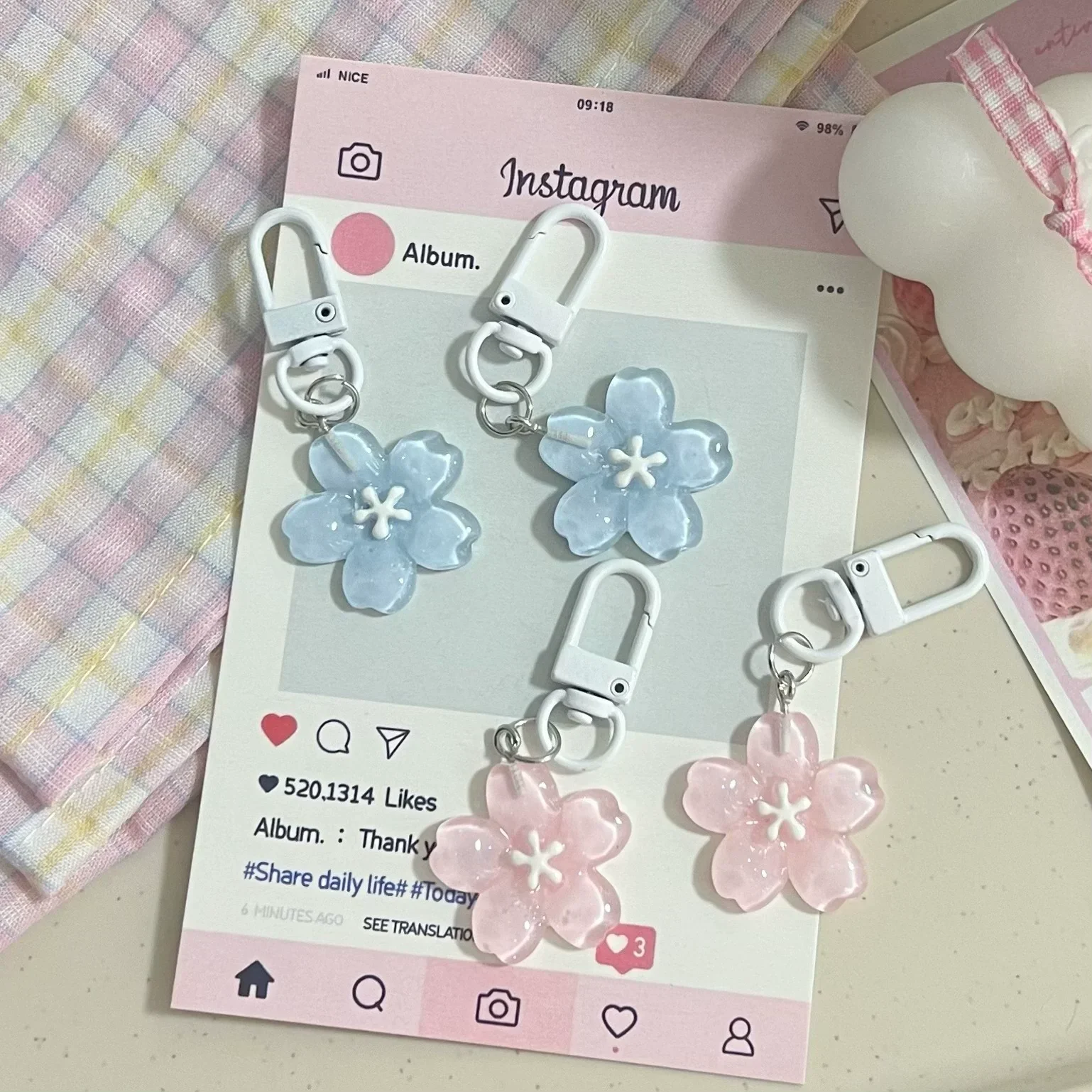 Creative Lovely Flower Keyring Sweet Jelly Color Sakura Keychain Pendant Cute Fashion Backpack Hanging Ornaments Couple Gifts