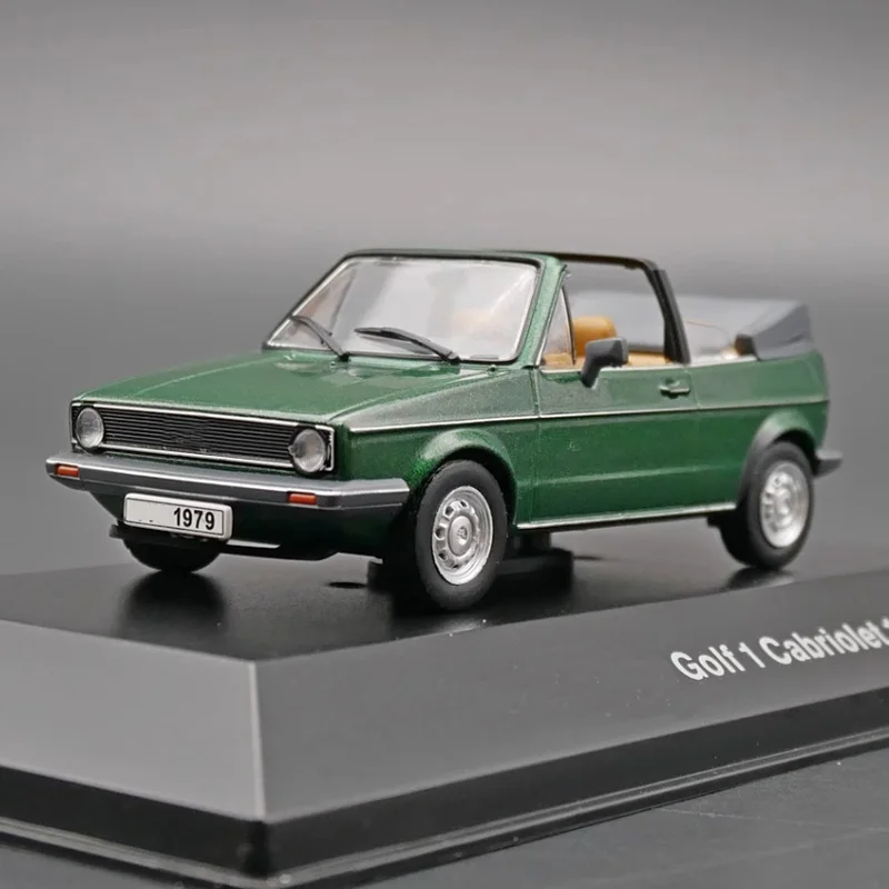 Diecast 1:43 Scale  Golf 1979 Model Alloy Car Finished ProductSimulation Series Toy Automobile Souvenirs  Collection Gift