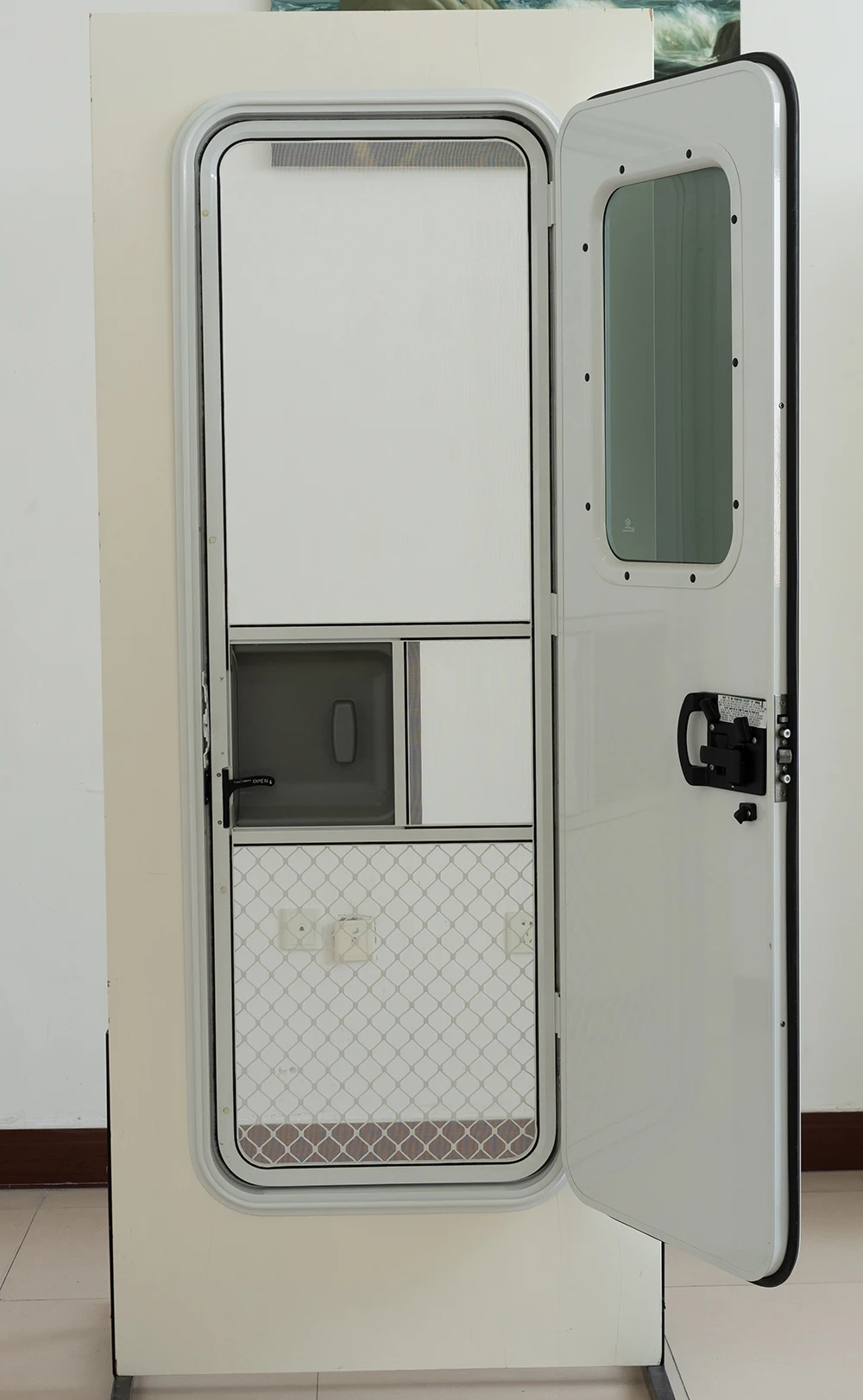 Motorhome Entry Door, Aluminum Caravan Replacement Door with Toughened Glass, RV Security Door, for Camper Trailers, 622x1822mm