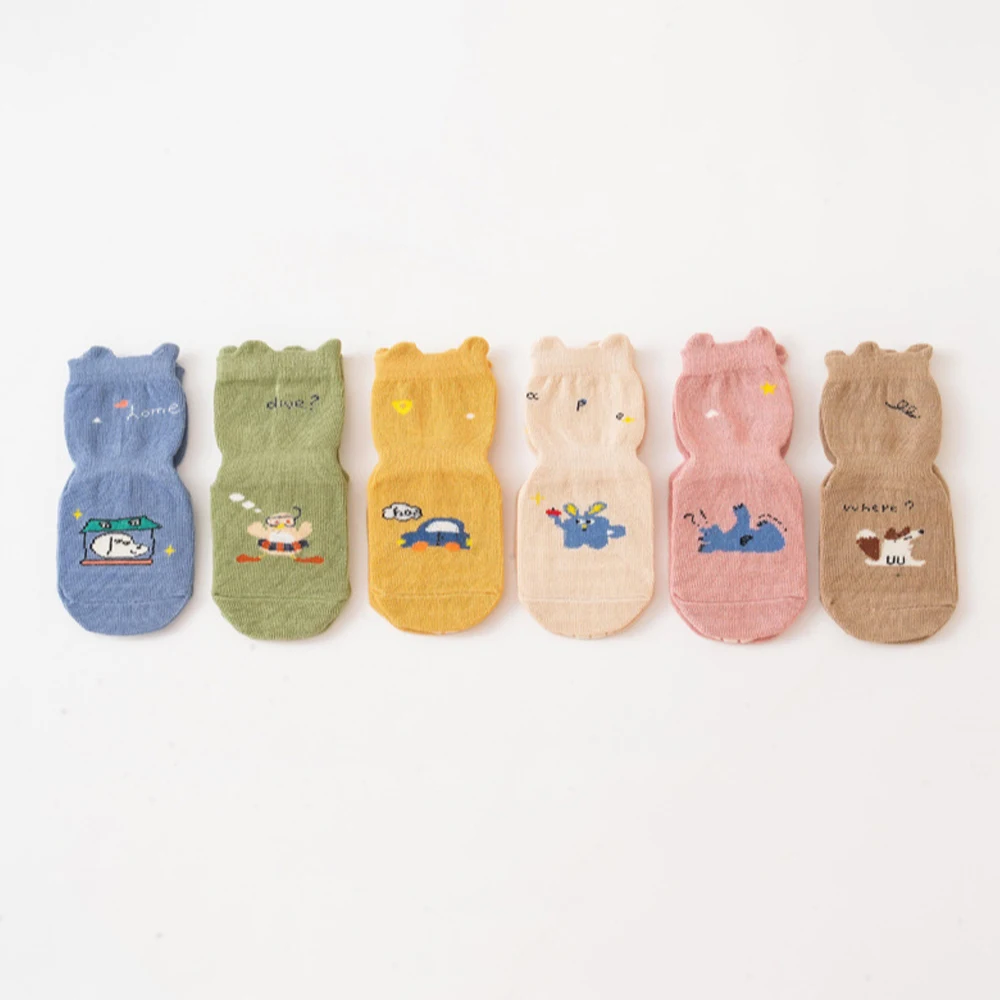 6 pairs of boys and girls' anti slip socks with cute cartoon animal patterns, comfortable and breathable baby floor socks