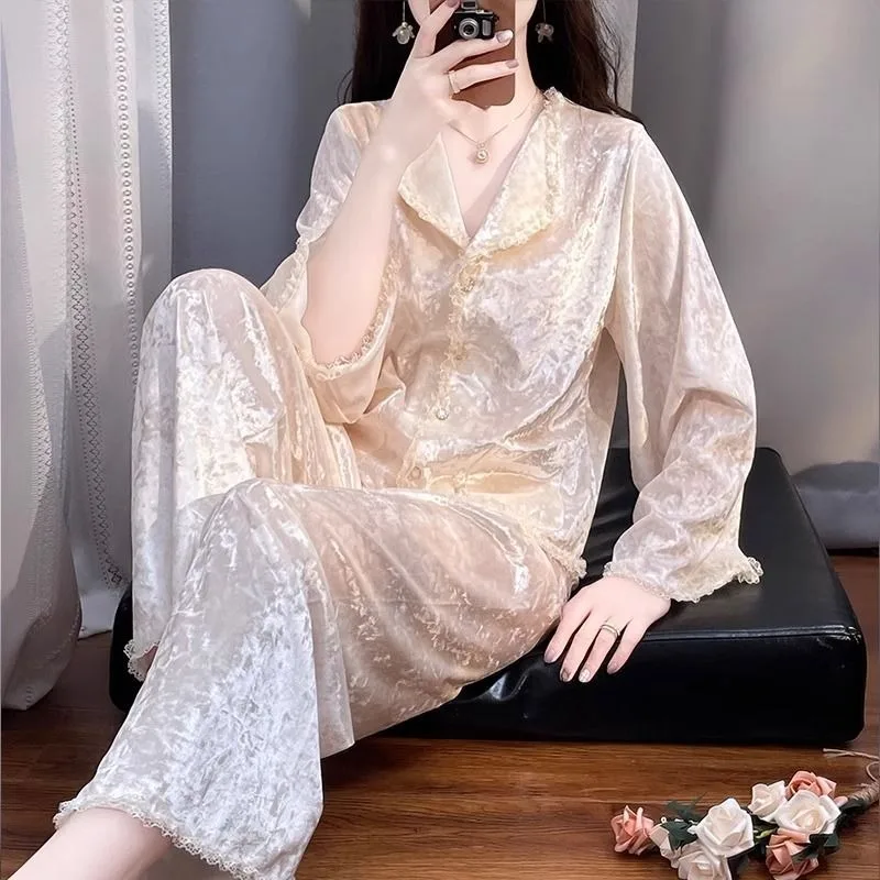 

French Style Gold Diamond Flannel Pajamas Women's Autumn/Winter Long-sleeved Long Pants 2025 New Style Gold Velvet Home Wear