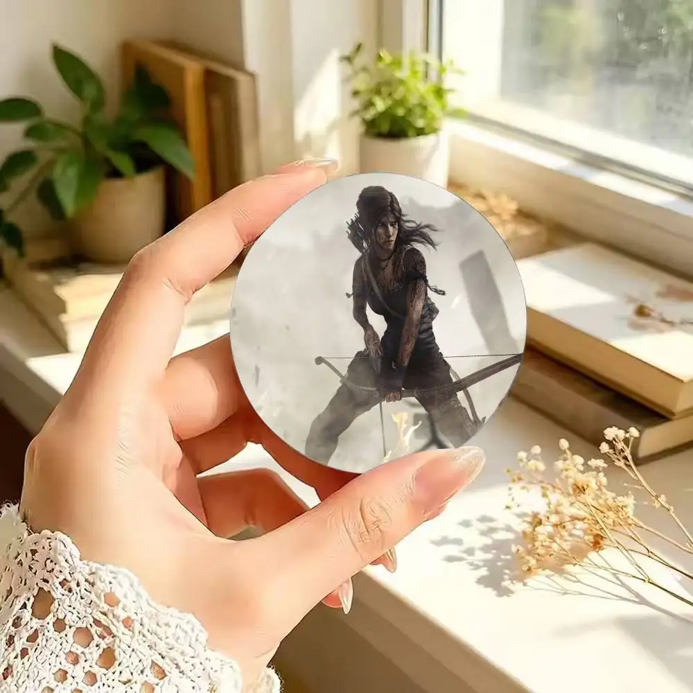 T-Tomb Raider Lara Croft G-Game Badges 25 32 44 58 75 mm Round Cosplay Pin Bag Decor Fans Collect Friends Gifts Brooch Souv