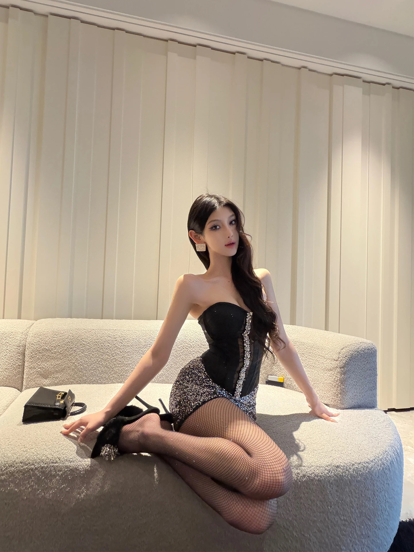 

ChiclyNana Spicy Girl Halter Top And Skirt Two-Piece Set Women's Fashionable Spring Collection High Waist Winter Ready